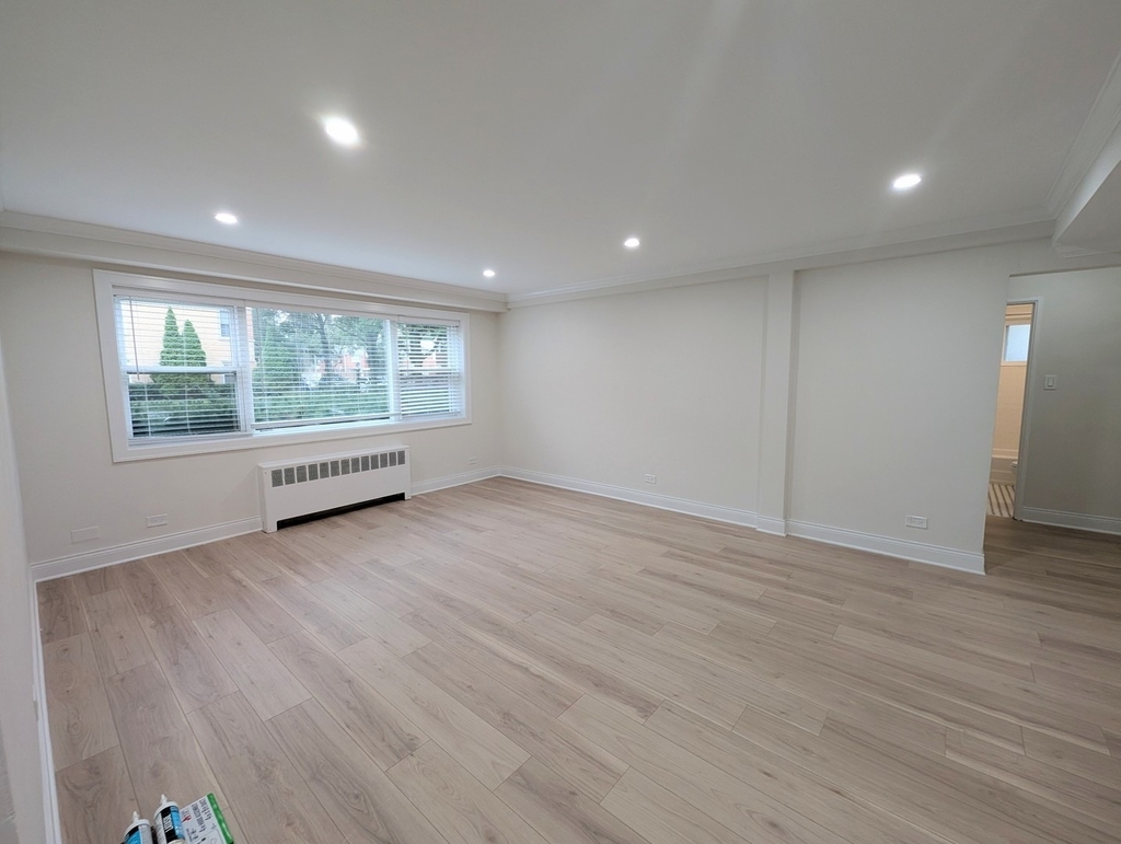 7553 N Bell Avenue - Photo 3