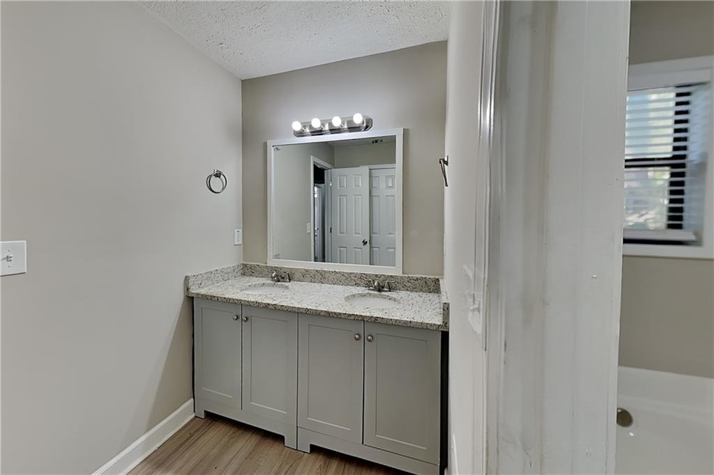 241 Fox Ridge Court - Photo 11