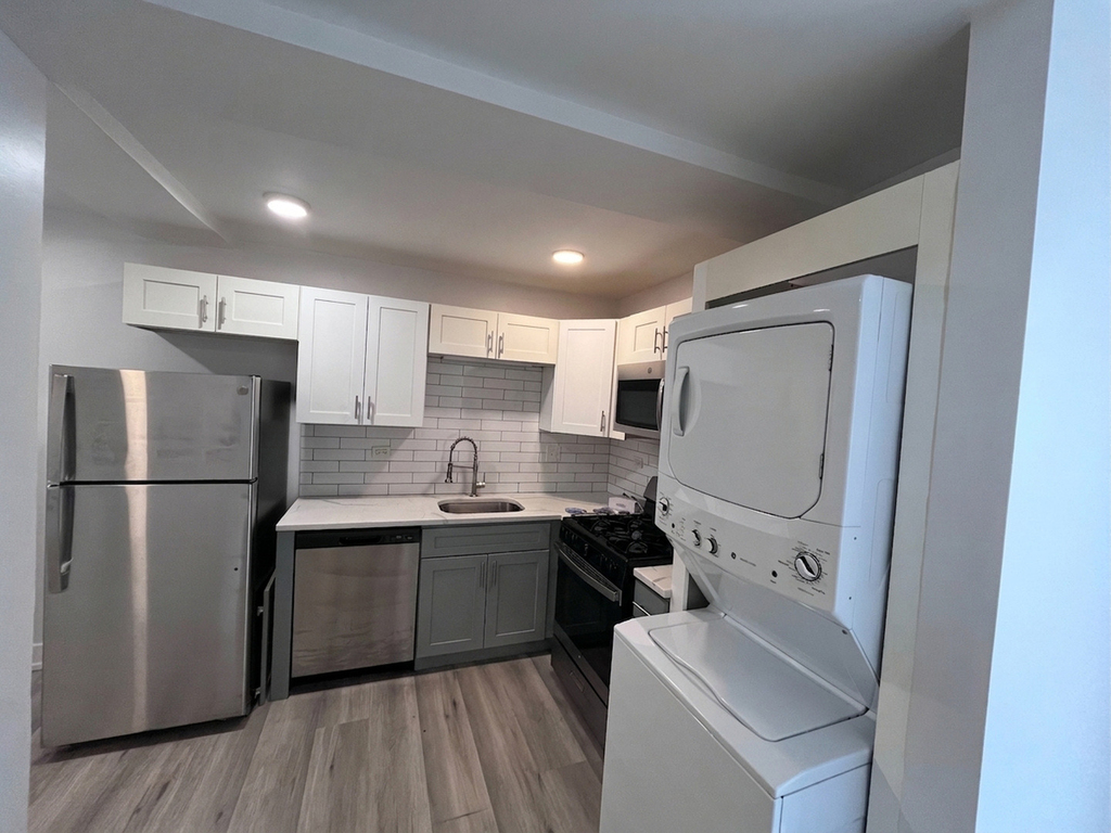5920 N Ridge Avenue - Photo 7