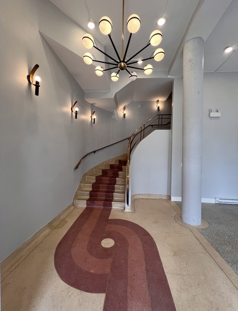 5920 N Ridge Avenue - Photo 11