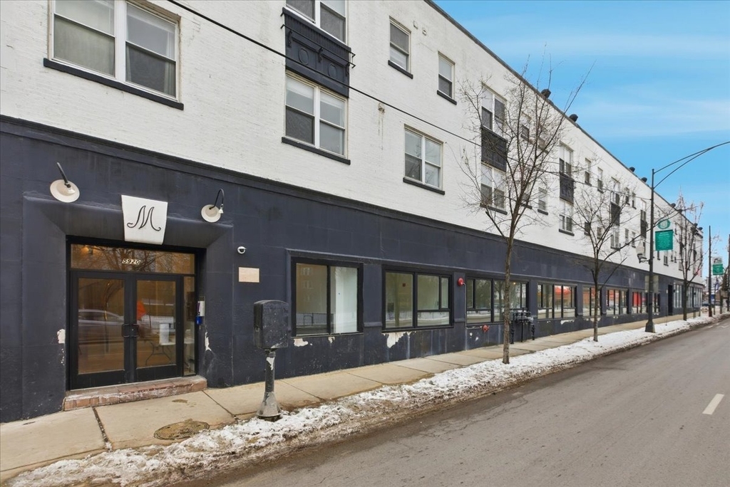 5920 N Ridge Avenue - Photo 1