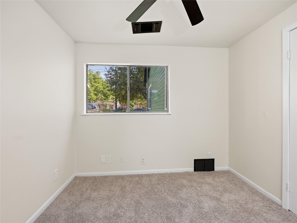 3111 Hicks Avenue - Photo 10