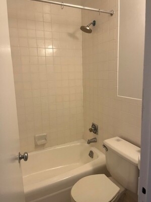 Sullivan Street - Photo 4