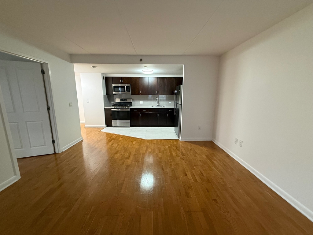 25th street  - Photo 3