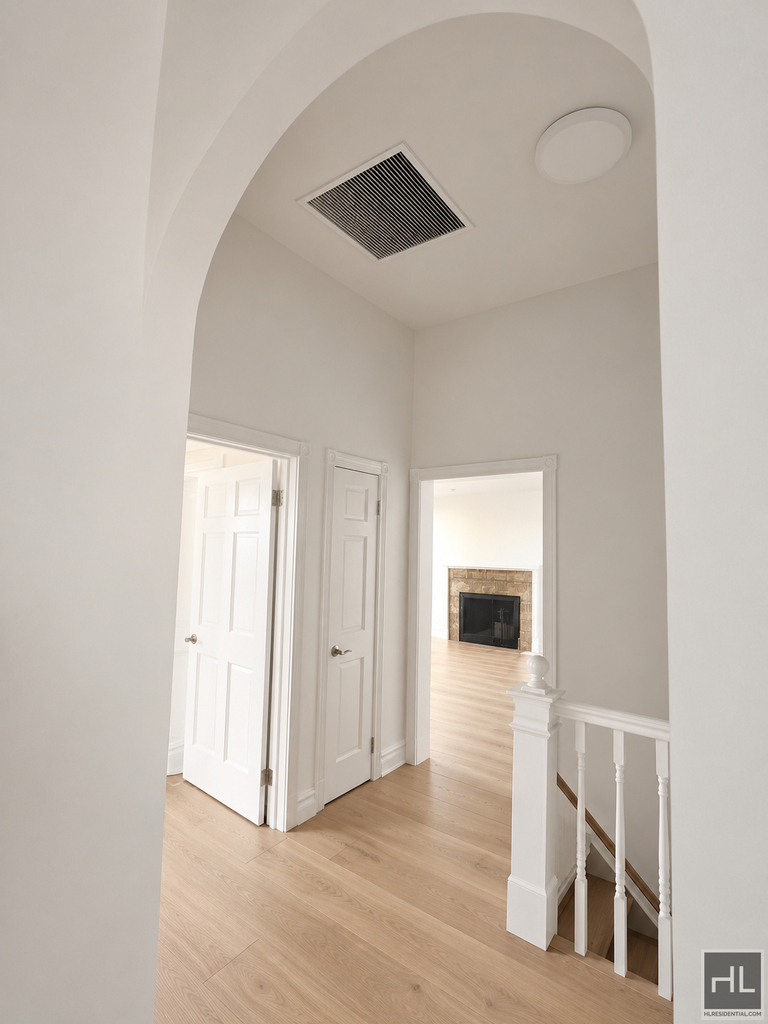 2nd Avenue - Photo 2