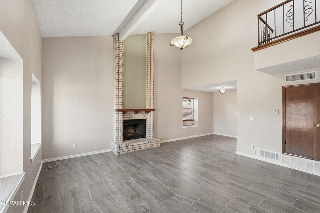 1451 Sierra Bonita Drive - Photo 8