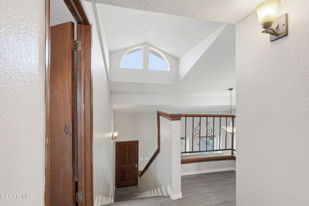 1451 Sierra Bonita Drive - Photo 13