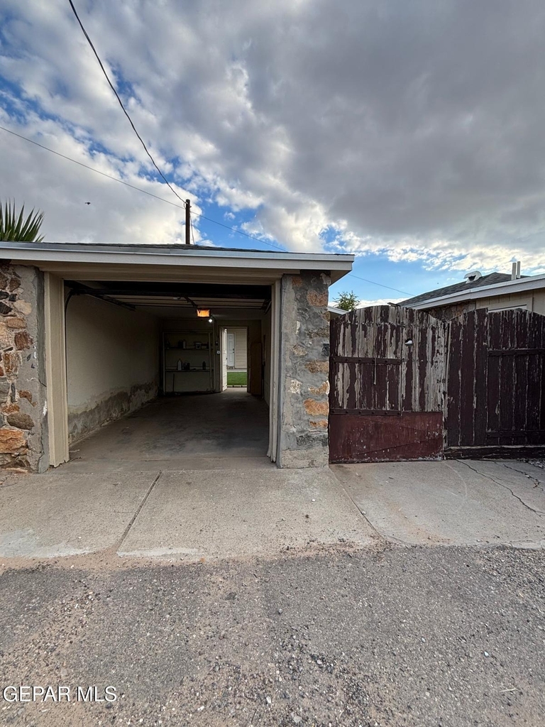 3607 Tularosa Avenue - Photo 5
