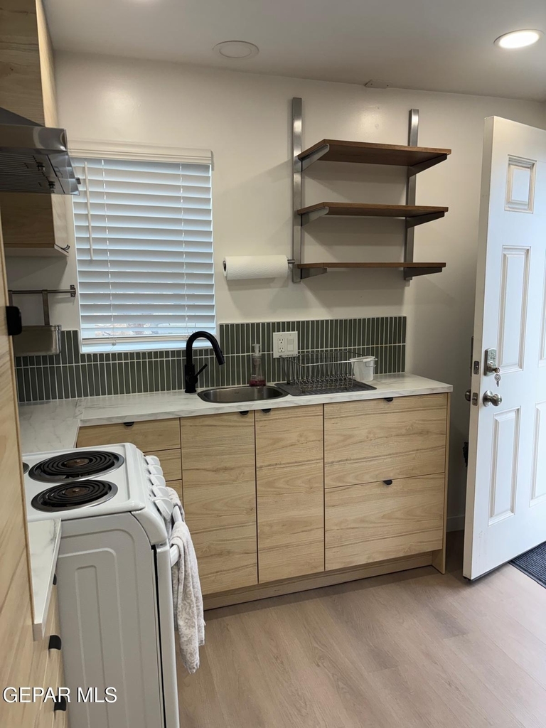3607 Tularosa Avenue - Photo 11