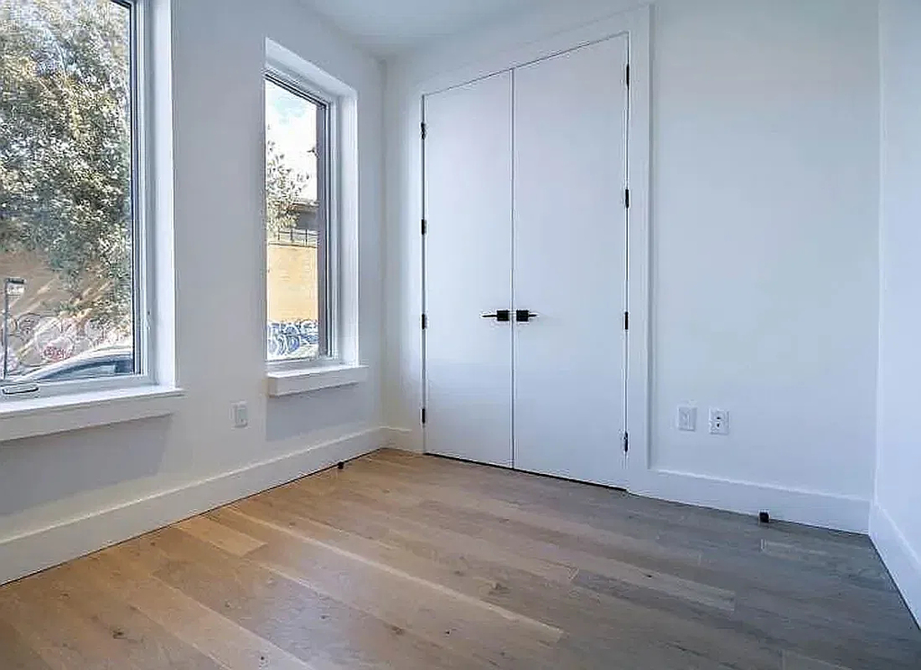 246 Johnson Avenue - Photo 5
