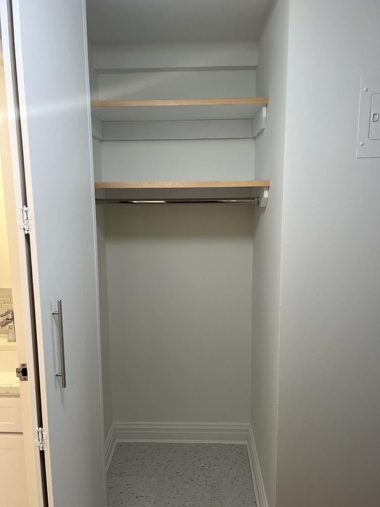 East 71st Street - Photo 4