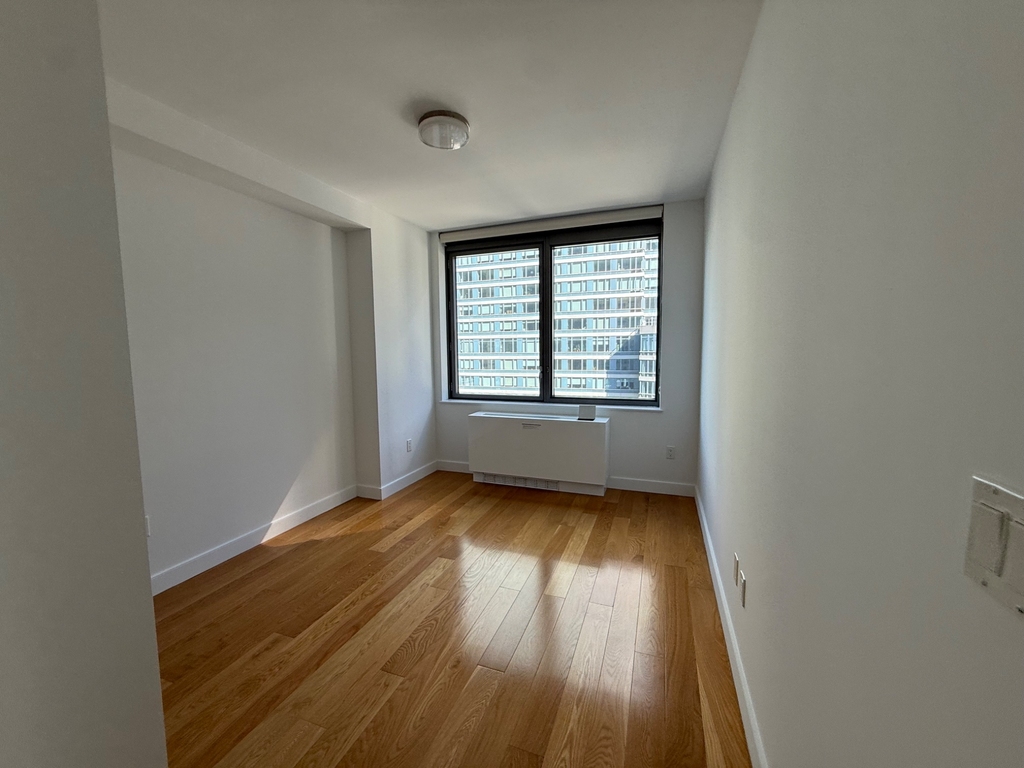11th Ave & W 57th Street - Photo 2