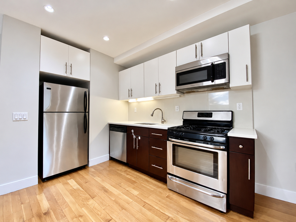 626 Grand Avenue - Photo 9