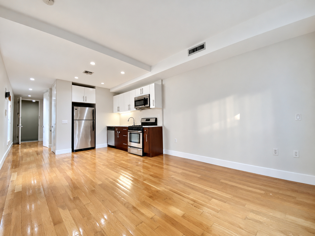 626 Grand Avenue - Photo 2