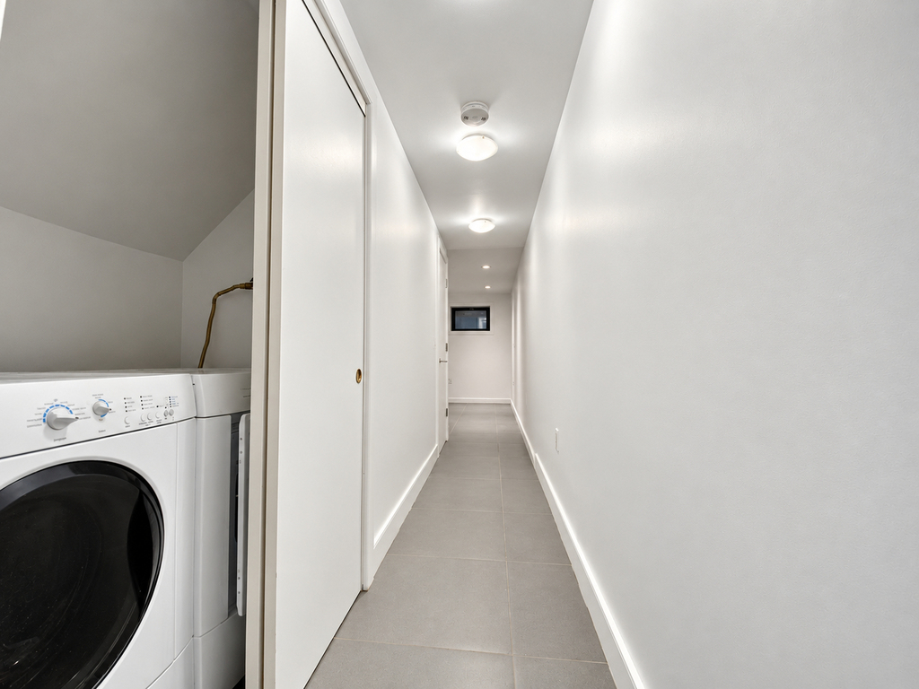 626 Grand Avenue - Photo 8