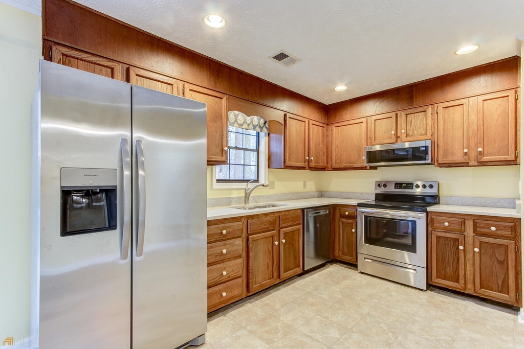 102 Pine Point - Photo 10