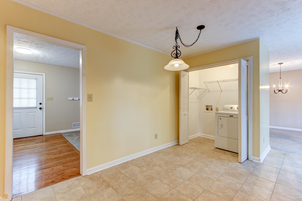 102 Pine Point - Photo 12
