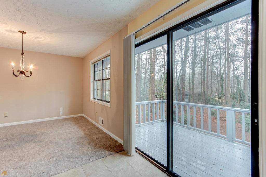 102 Pine Point - Photo 8