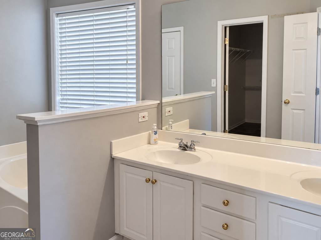 1412 Edgeley Way - Photo 10