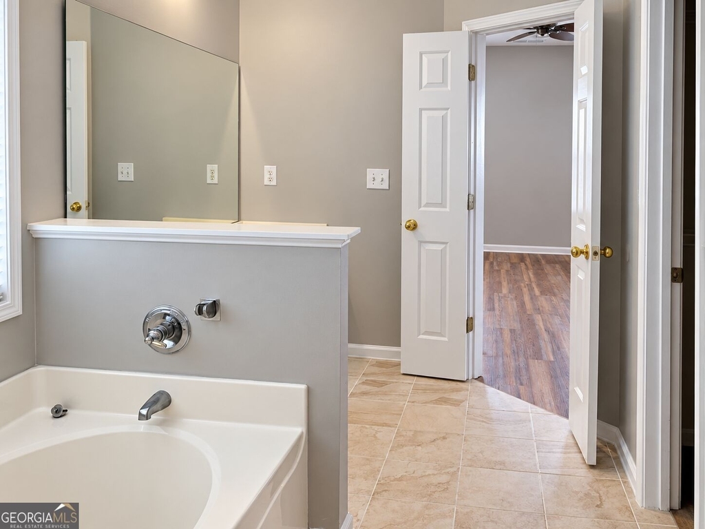 1412 Edgeley Way - Photo 12