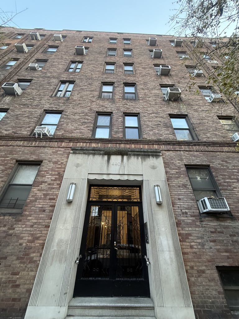440 East 78th Street - Photo 15