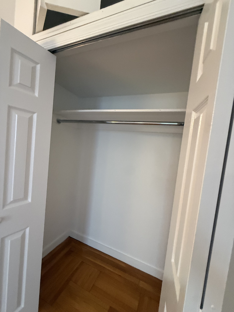 440 East 78th Street - Photo 10