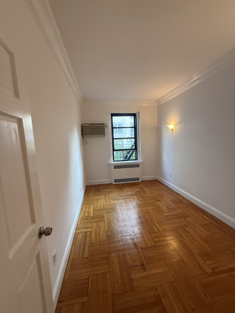 440 East 78th Street - Photo 9