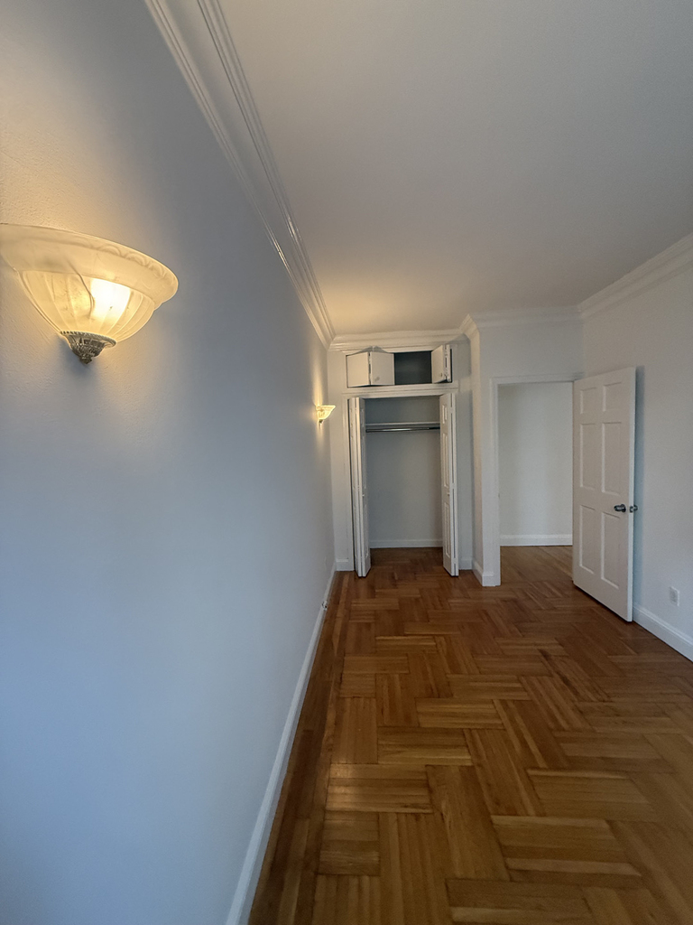 440 East 78th Street - Photo 11