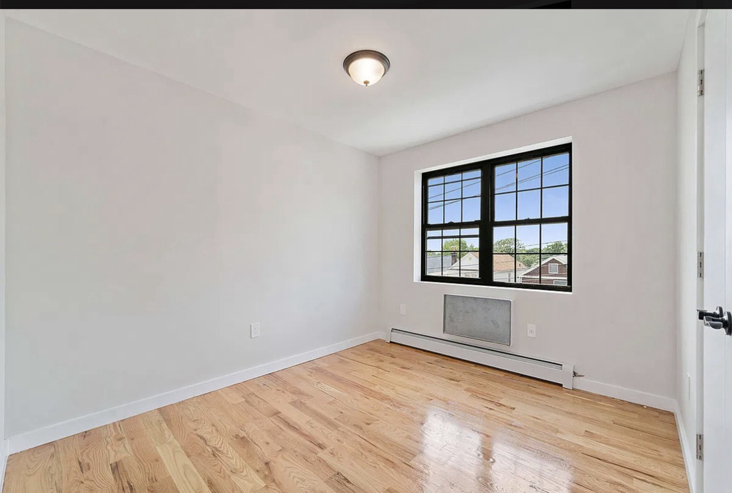Leland ave  - Photo 3