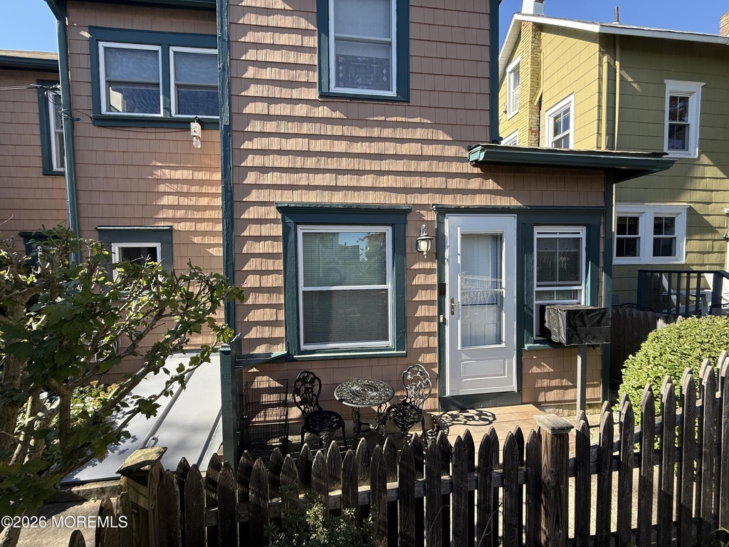 57 Franklin Avenue - Photo 0