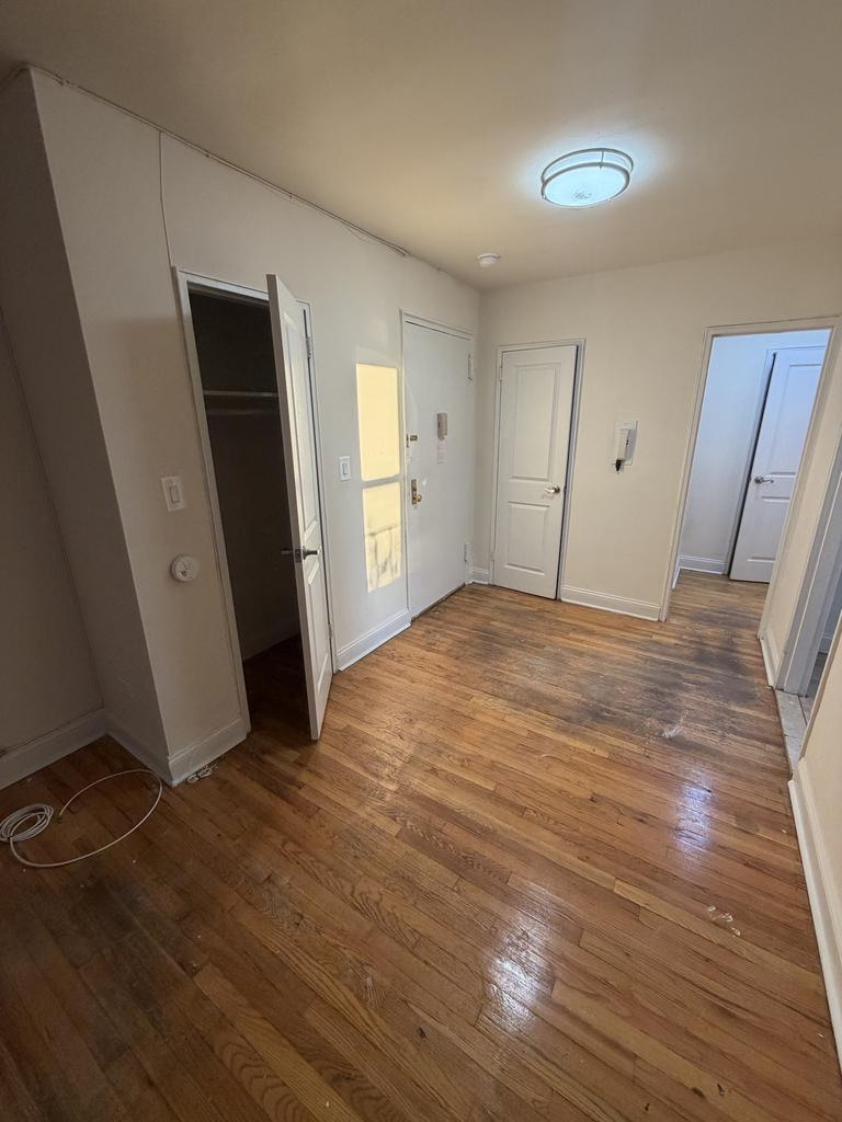 41-10 Bowne Street - Photo 3
