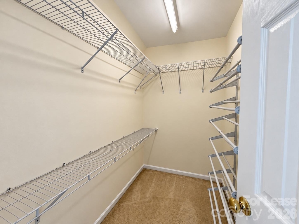 634 Fountain Court - Photo 11