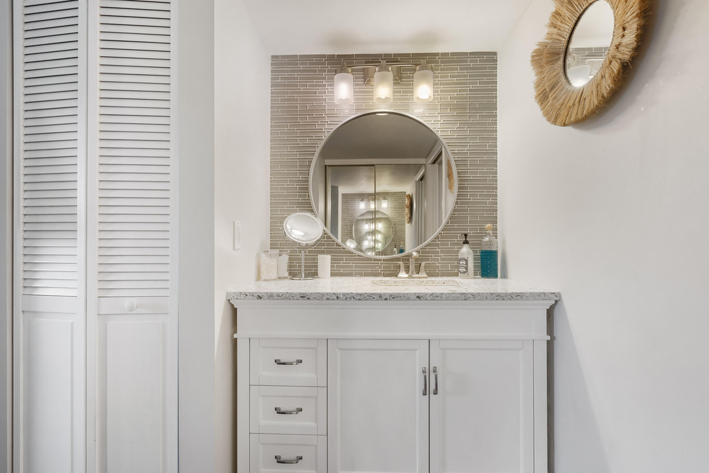 6037 Balboa Circle - Photo 17