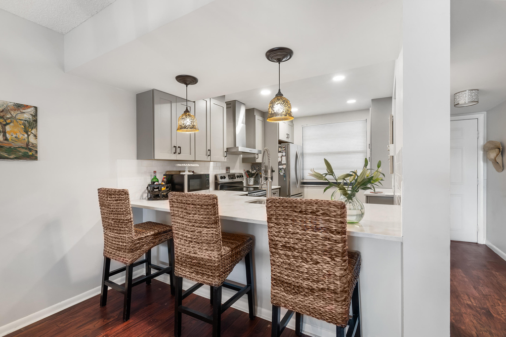 6037 Balboa Circle - Photo 2