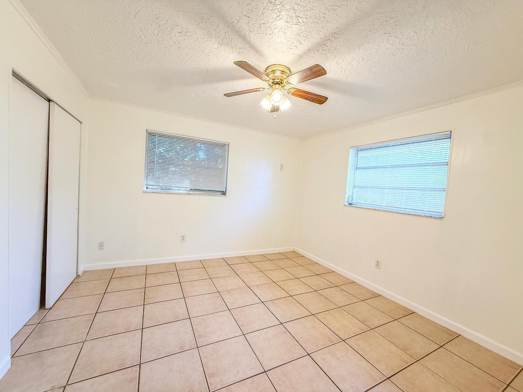 3075 Floweva Street - Photo 5