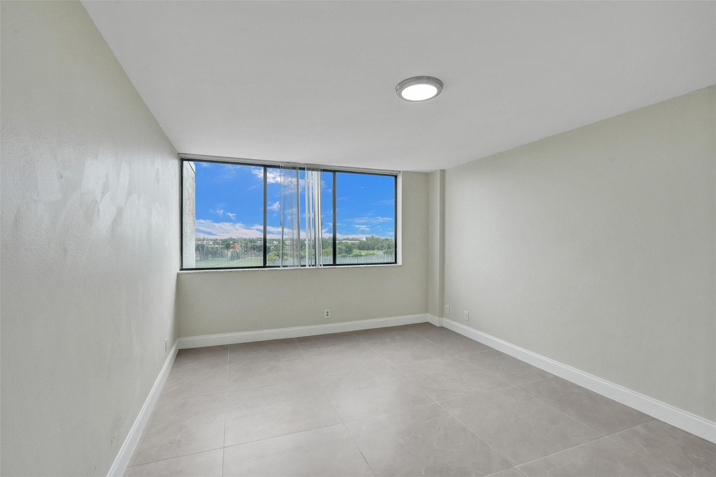 4222 Inverrary Boulevard - Photo 45
