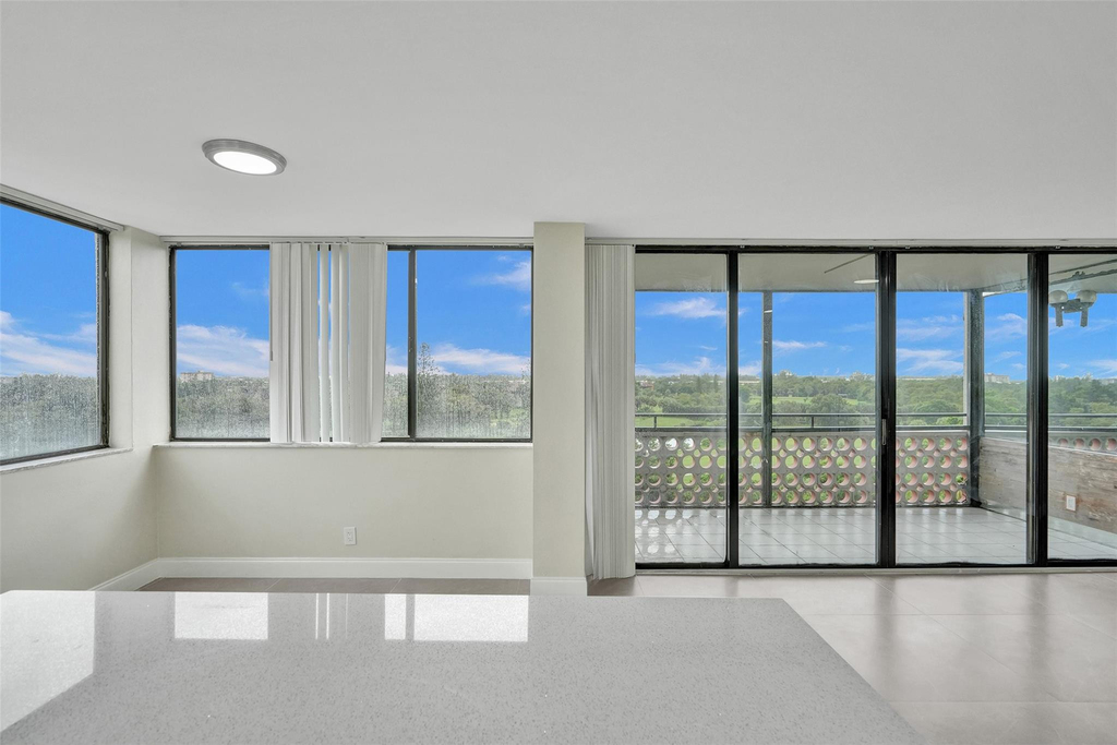 4222 Inverrary Boulevard - Photo 20