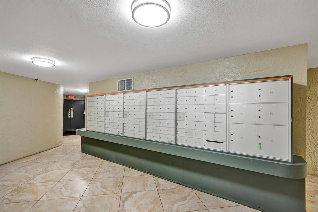 4222 Inverrary Boulevard - Photo 57
