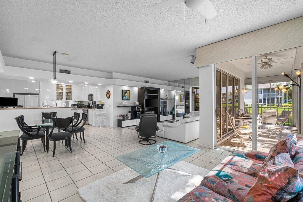 5233 Lake Catalina Drive N - Photo 7