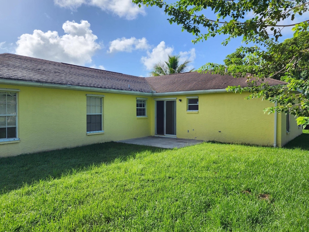 2514 Se Rock Springs Drive - Photo 12