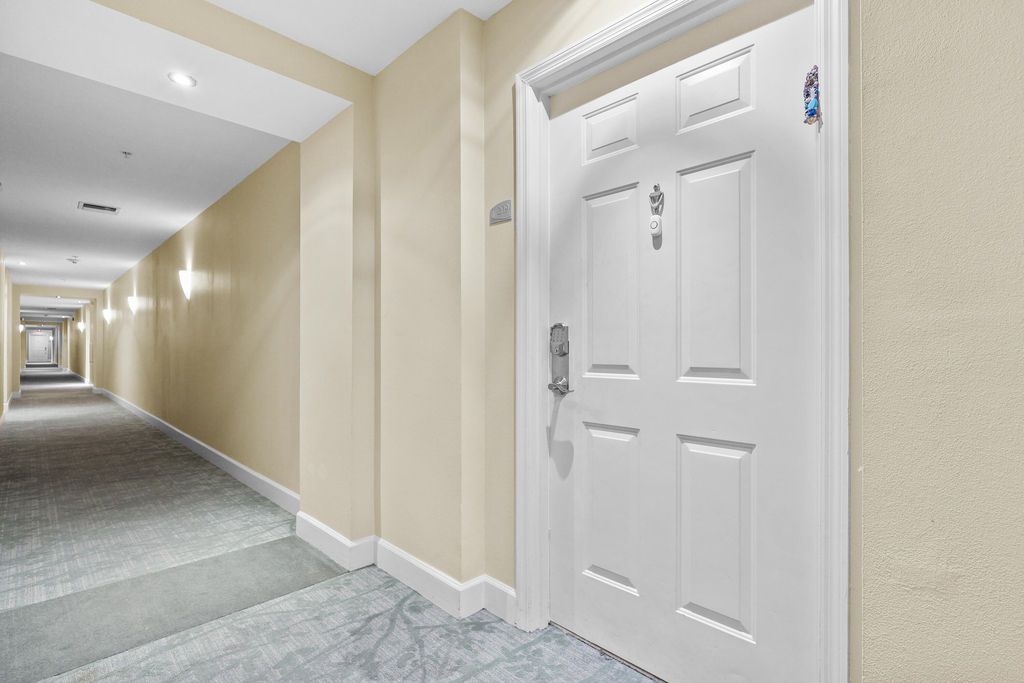 804 E Windward Way - Photo 3