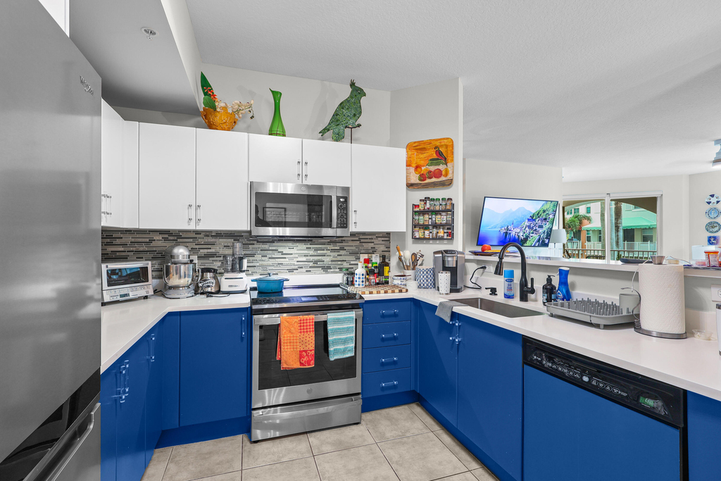 804 E Windward Way - Photo 7