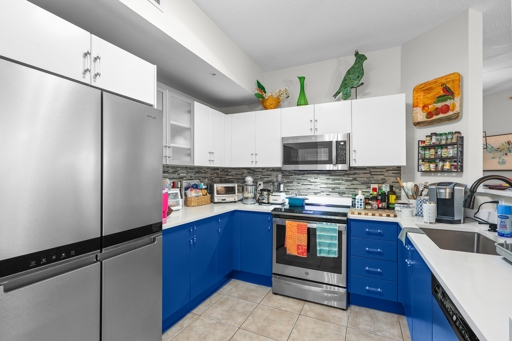 804 E Windward Way - Photo 6