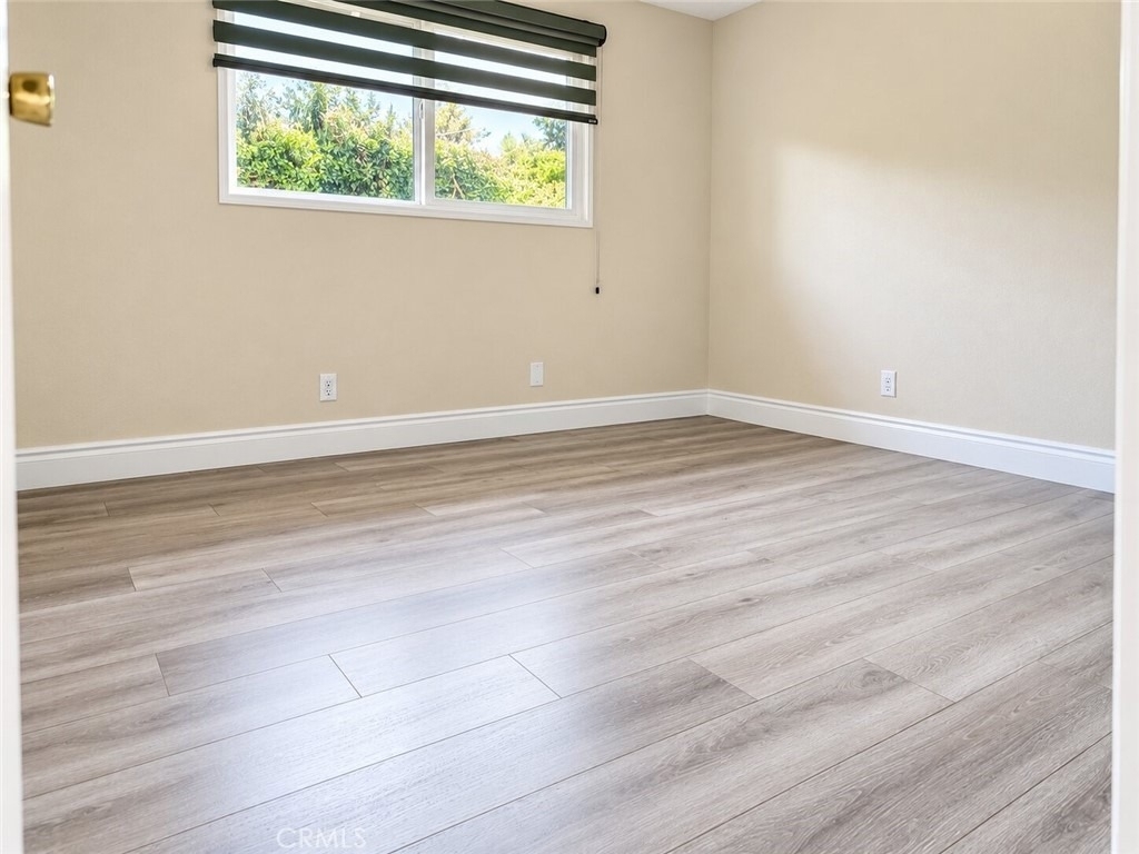 2920 Leopold Ave - Photo 16