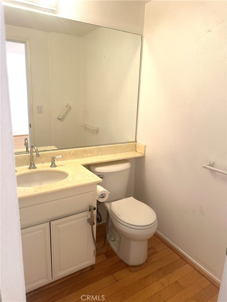21931 Burbank - Photo 6