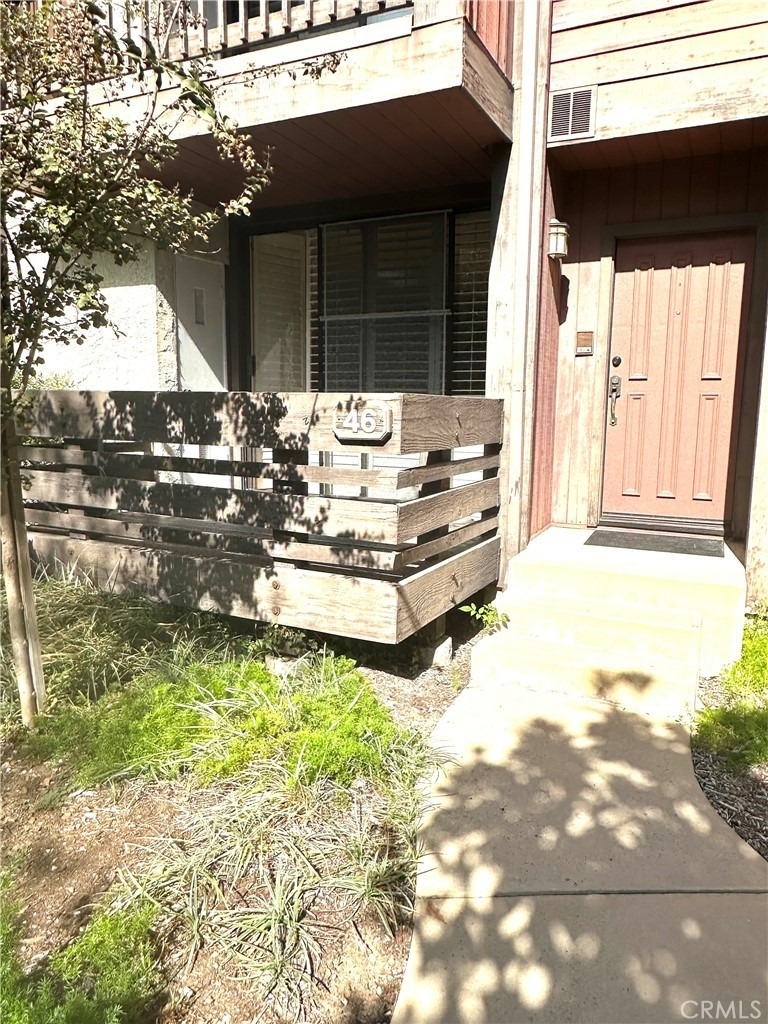 21931 Burbank - Photo 1