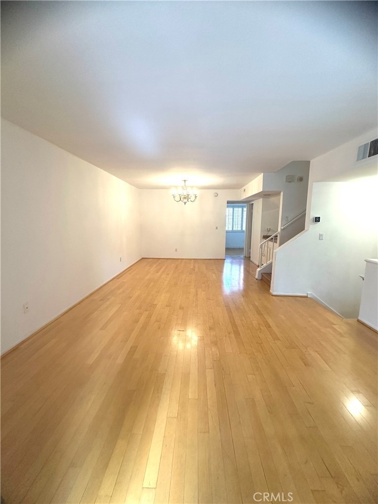 21931 Burbank - Photo 26
