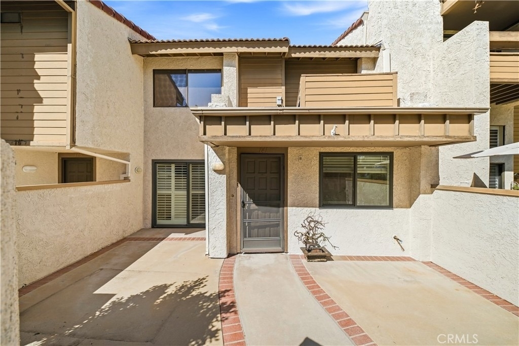 21500 Califa Street - Photo 3