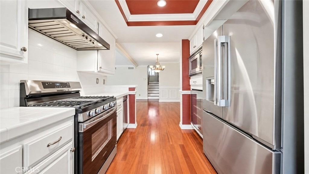 21500 Califa Street - Photo 11