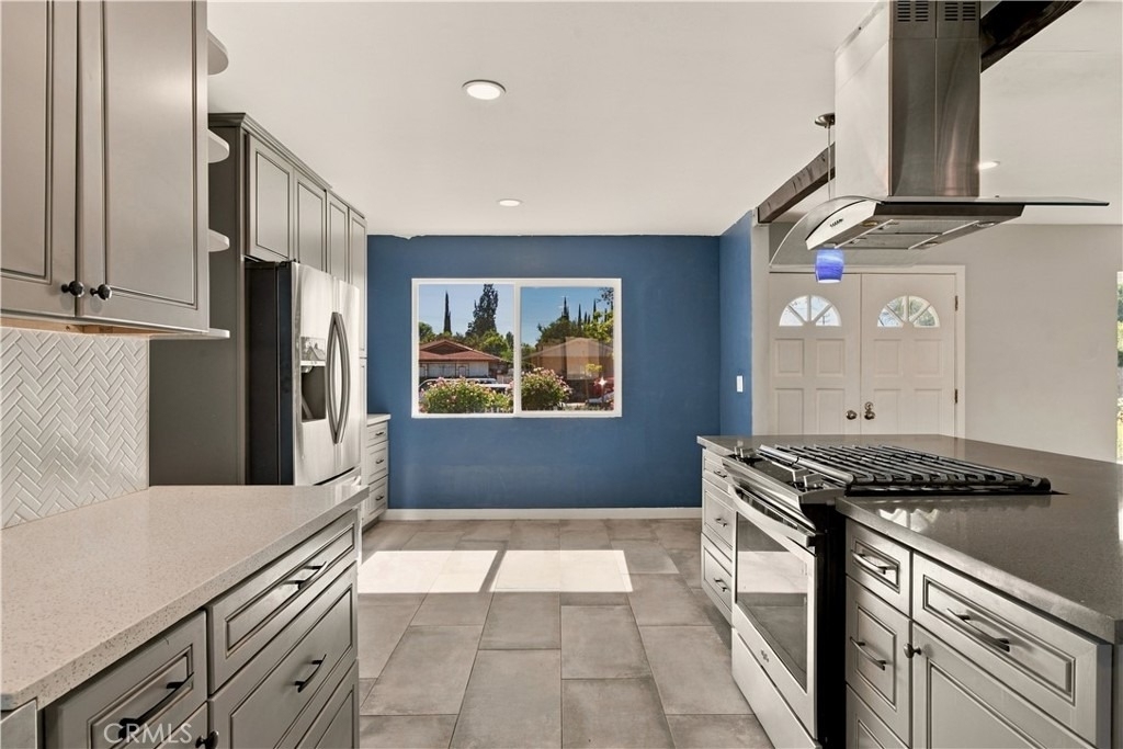 19247 Napa Street - Photo 3